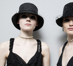 perłowe chokery - Dior aw 19/20