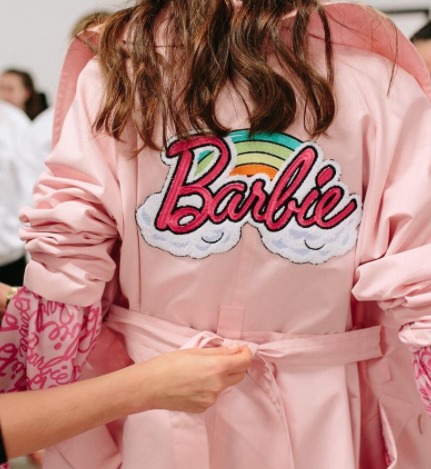 B jak Barbie