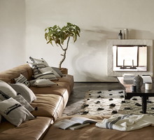 Etno minimalizm w salonie, fot. ZARA HOME