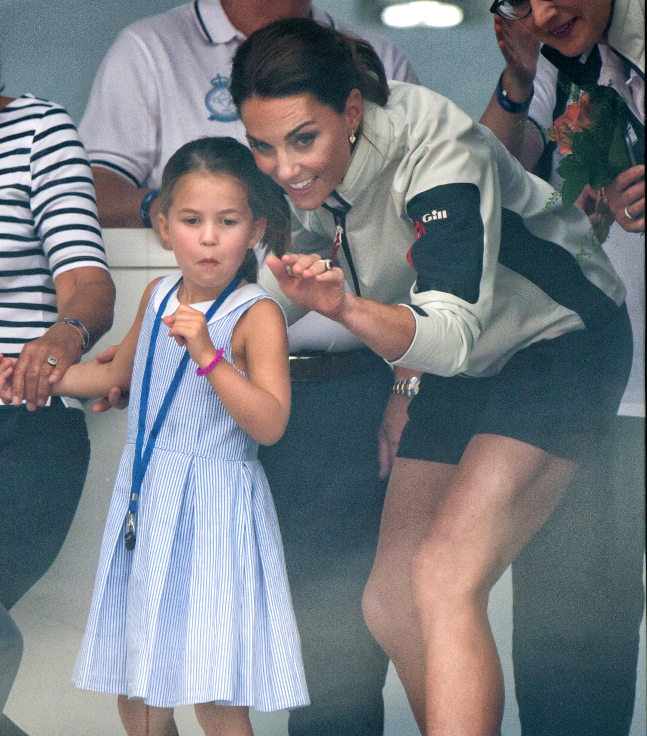 Księżniczka Charlotte i Kate Middleton na regatach King’s Cup 2019.