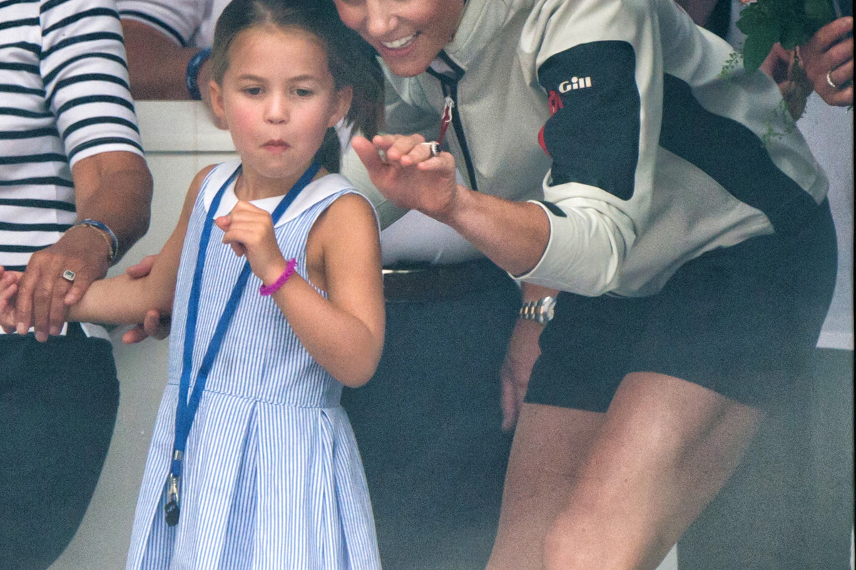 Księżniczka Charlotte i Kate Middleton na regatach King’s Cup 2019.