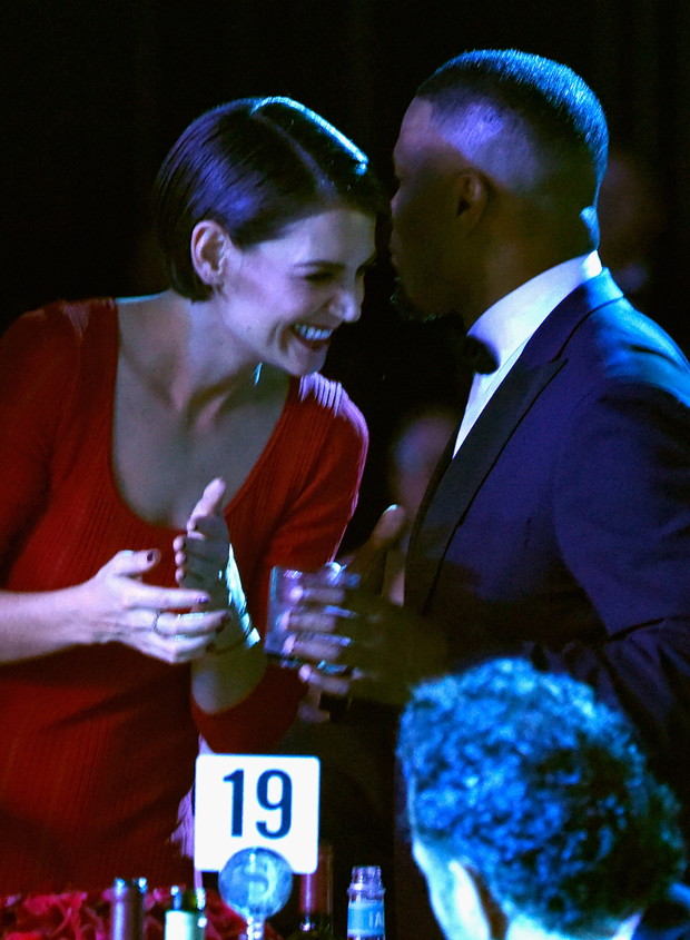 Katie Holmes i Jamie Foxx na Clive Davis and Recording Academy Pre-GRAMMY Gala, 2018 rok.
