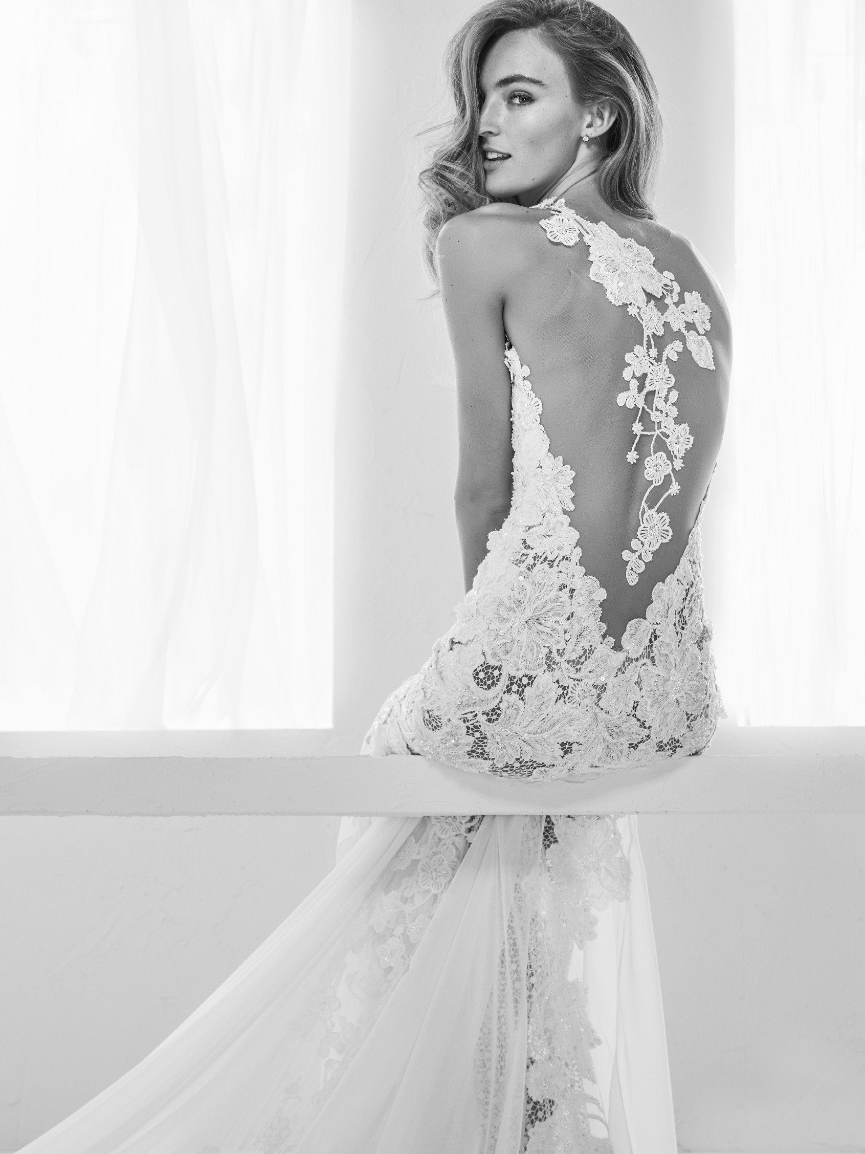 Kolekcja ślubna Pronovias 2018 - model Raisel