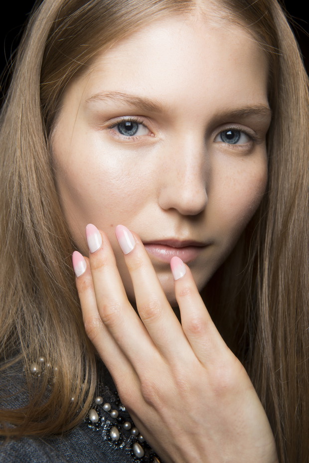 Manicure na wiosnę 2017, Khan