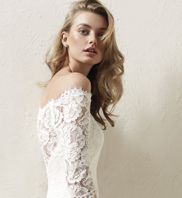 Suknia ślubna Pronovias model Dracane