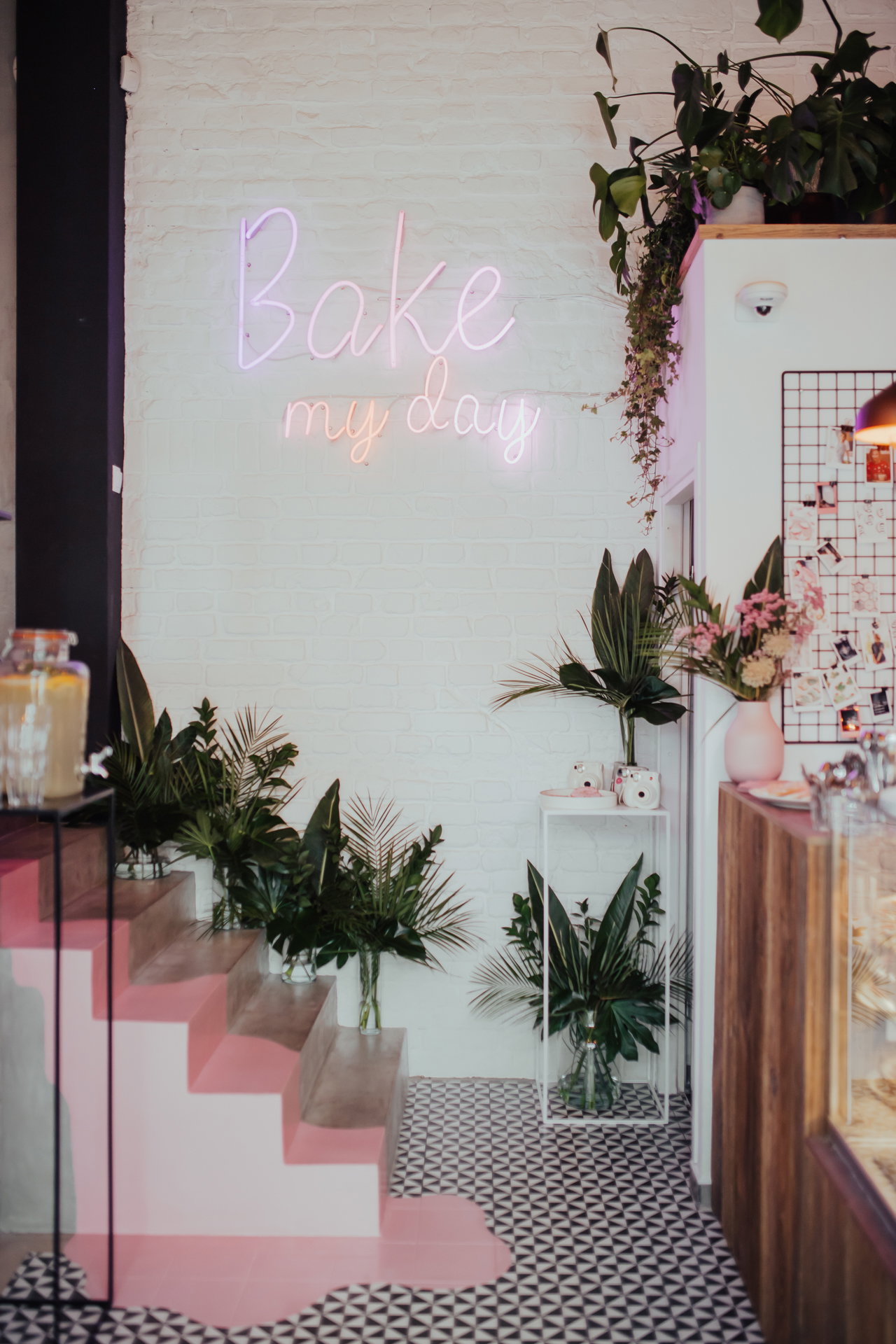 Wnętrza kawiarni Bake my day