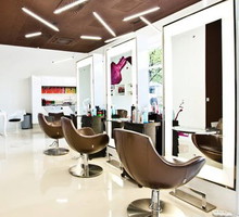 Fryzjer Warszawa Wola: Atelier Stylissimo