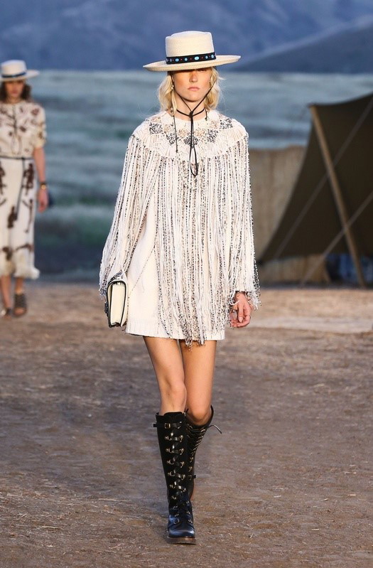 Dior Restort 2018 - krótka sukienka