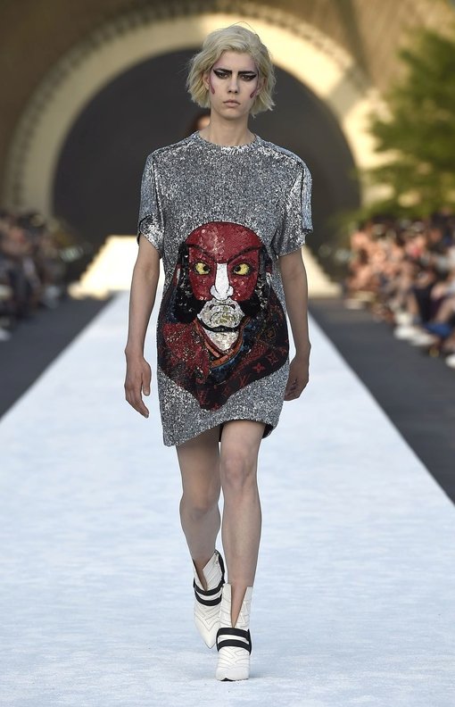 Minisukienka Pokaz Louis Vuitton Resort 2018