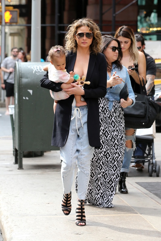 Chrissy Teigen z córk? id? na lunch