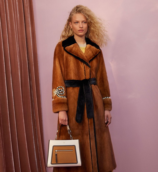 Płaszcz wiązany w pasie Fendi Resort 2018