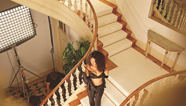 backstage-kampanii-intimissimi18-d5fdc53