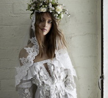 Boho suknia ślubna For Love & Lemons 2017