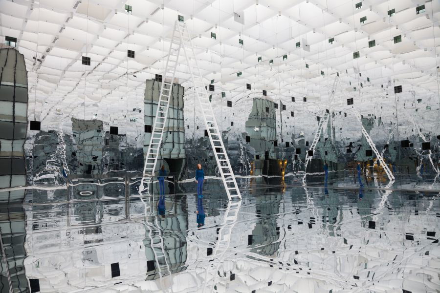 Instalacja Reflection / Odbicie / אָפּשפּיגלונג, Daniel Karavan, Muzeum Śląskie, fot. Sonia Szeląg