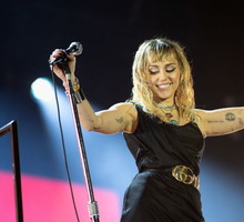 Miley Cyrus ma nowego chłopaka? Z kim widuje się teraz gwiazda?