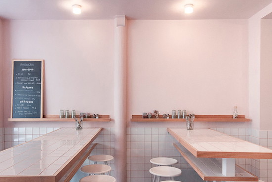 Bar YAFO w kolorze millennial pink, fot. mat. prasowe