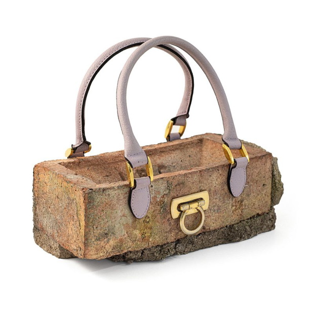 towar-ze-sklepu-gross-domestic-product-banksy3-bc70085