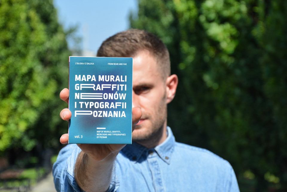 Mapa „Z bliska / Z daleka”