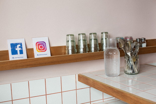 Bar YAFO w kolorze millennial pink, fot. mat. prasowe