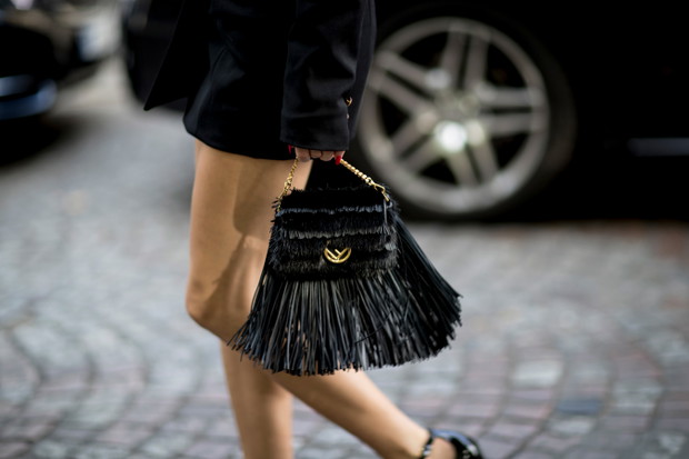 Dodatki gości na Paris Fashion Week haute couture jesień-zima 2017/18
