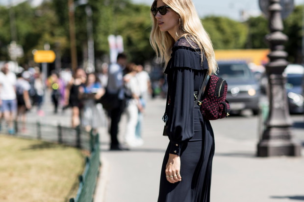 Dodatki gości na Paris Fashion Week haute couture jesień-zima 2017/18