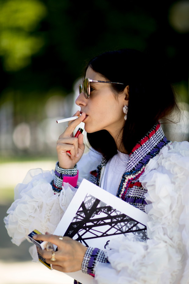 Dodatki gości na Paris Fashion Week haute couture jesień-zima 2017/18