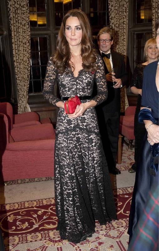 2012 rok: księżna Kate podczas wizyty na Uniwersytecie St Andrews