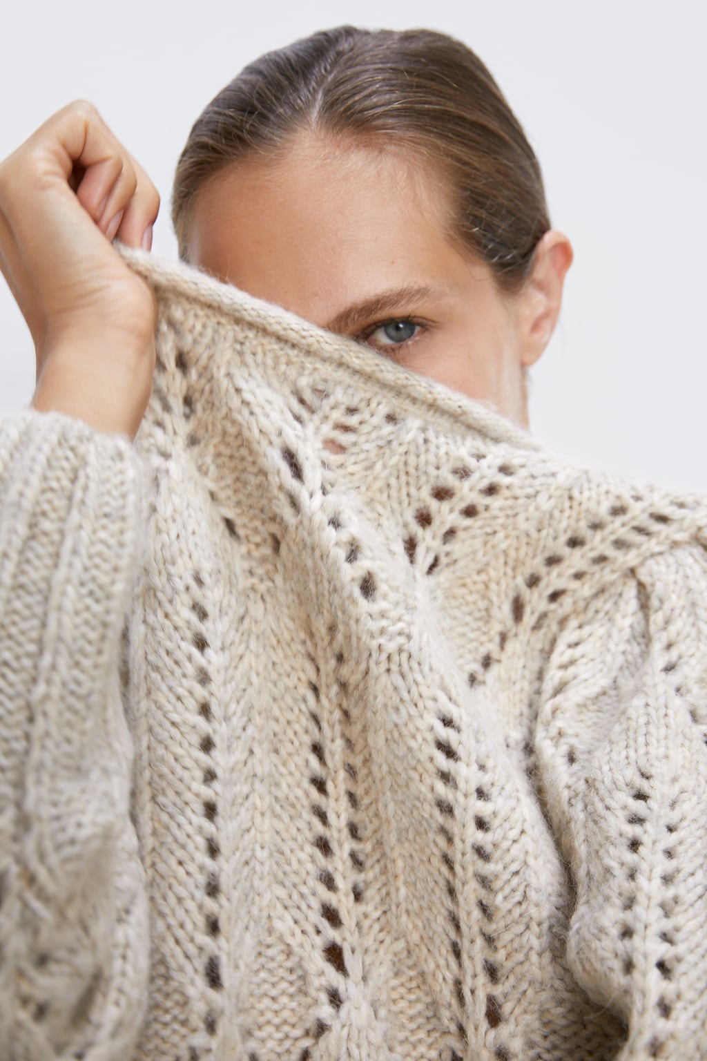 Beżowy sweter Zara, cena: 199,00 zł