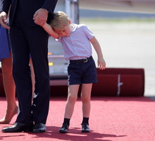 Charlotte i George w Polsce. Księżna Kate i Książę William do Berlina także polecieli z dziećmi