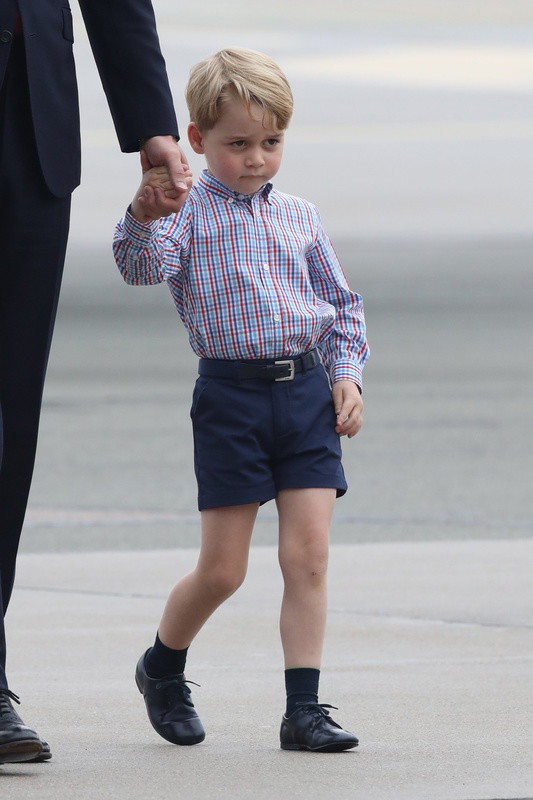 Charlotte i George w Polsce. Księżna Kate i Książę William do Warszawy przylecieli z dziećmi