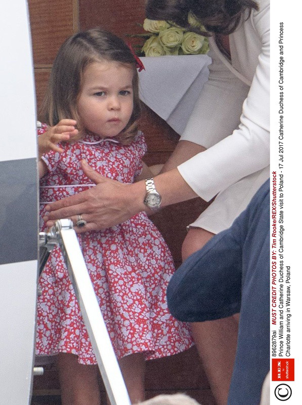 Charlotte i George w Polsce. Księżna Kate i Książę William do Warszawy przylecieli z dziećmi