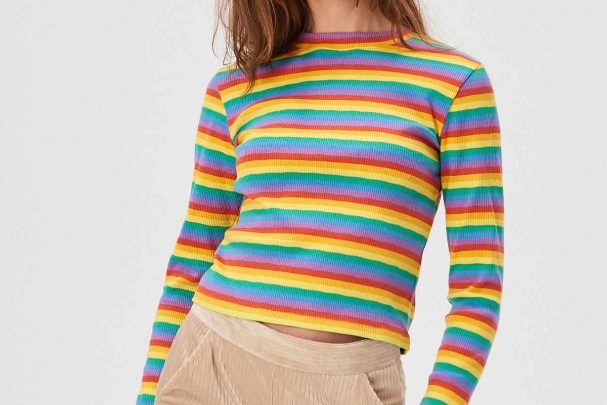 Cienki sweter w kolorowe paski - Sinsay 39,99 pln