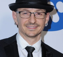 Chester Bennington z Linkin Park nie żyje. Gwiazdy składają hołd