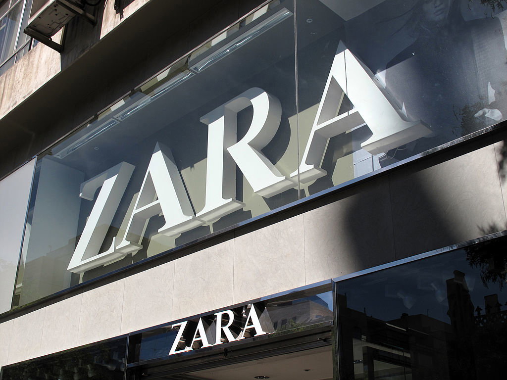 Automat do odbioru zamówień - Zara