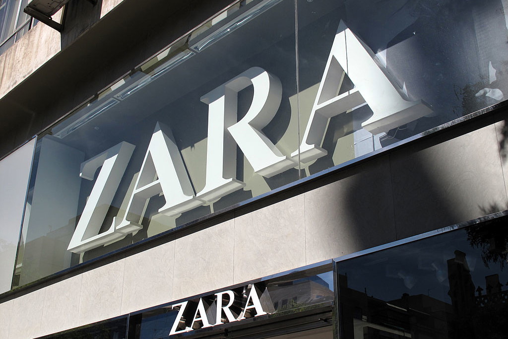 Automat do odbioru zamówień - Zara