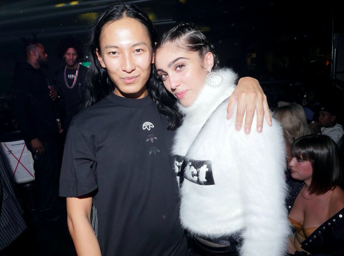 Alexander Wang chce sprzedać kolekcję adidas "Season 2" przez chatbota, fot. East News