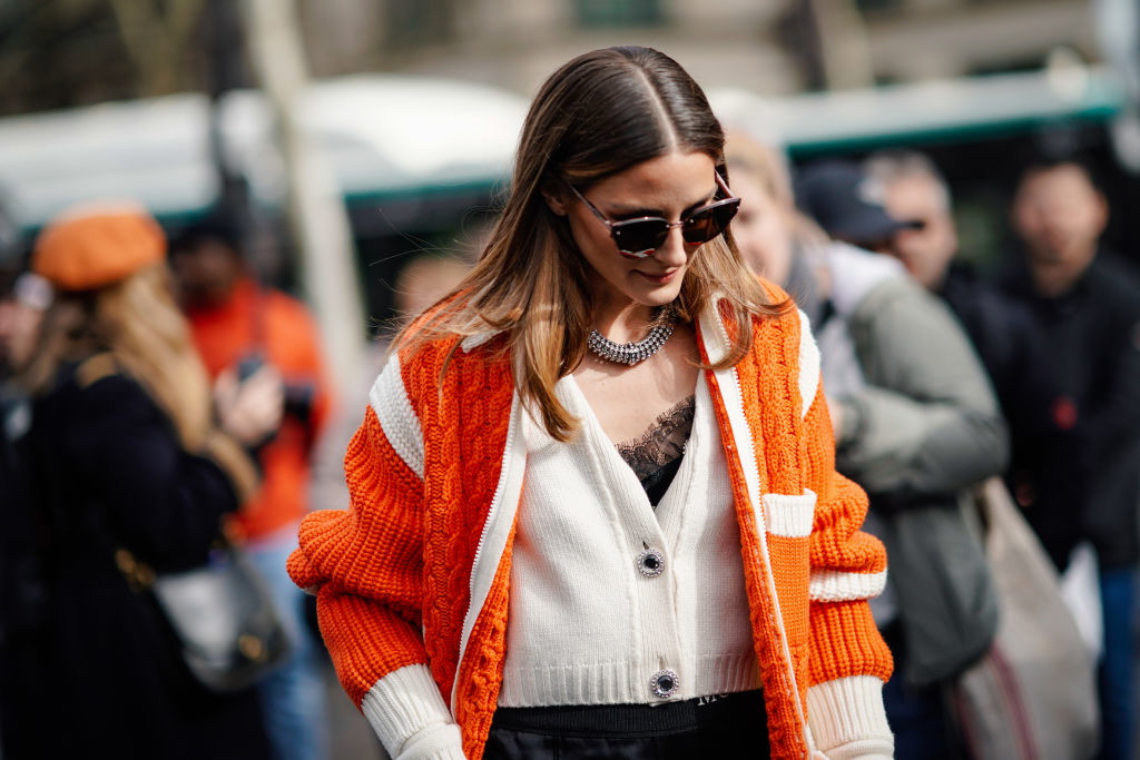 Olivia Palermo w modnym swetrze na jesień 2019
