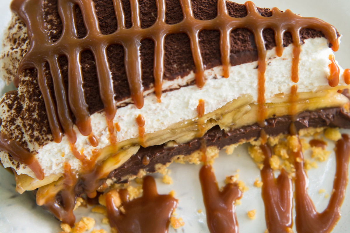 Ciasto banoffee z karmelem daktylowym (bez pieczenia!), fot. Fotolia