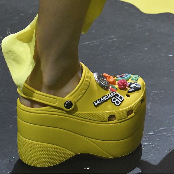 Balenciaga, crocsy