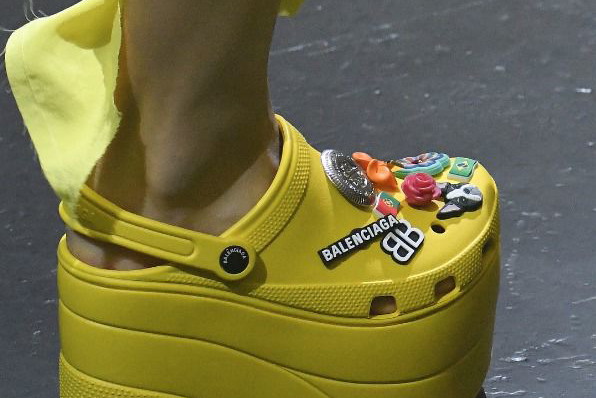 Balenciaga, crocsy