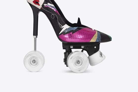 Stiletto rollerskates