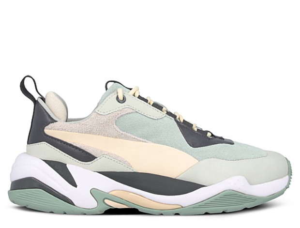Black Friday: sneakersy
