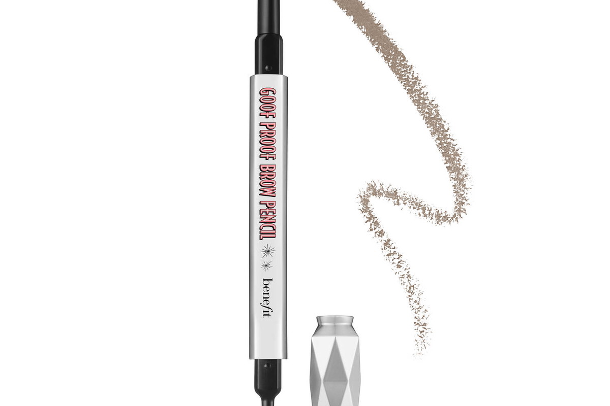 Kredki do brwi: Benefit Goof Proof, 125 zł