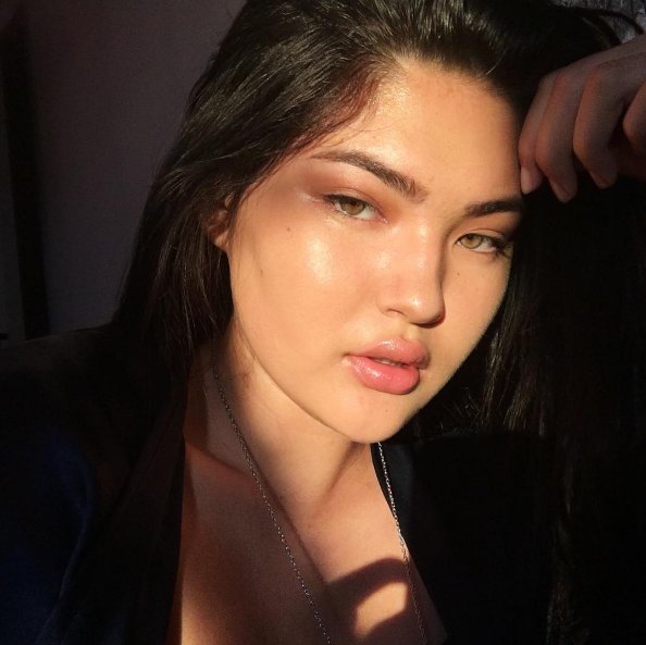 Natalie Nootenboom - azjatycka modelka plus size