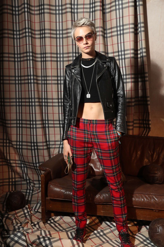 Cara Delevingne, gwiazdy na London Fashion Week wiosna-lato 2018