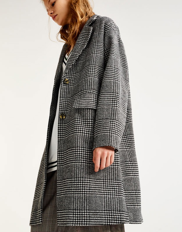 Płaszcz w kratkę Pull & Bear