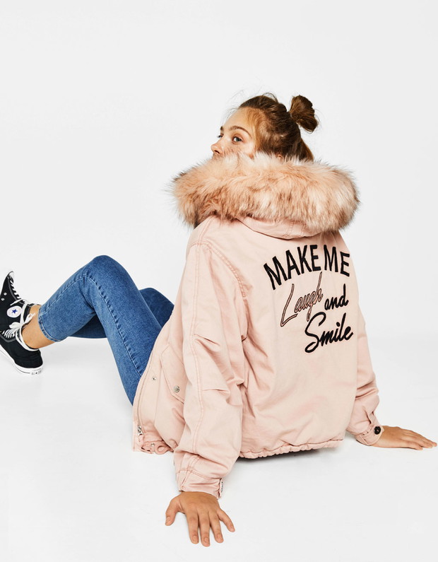 Różowa parka Bershka