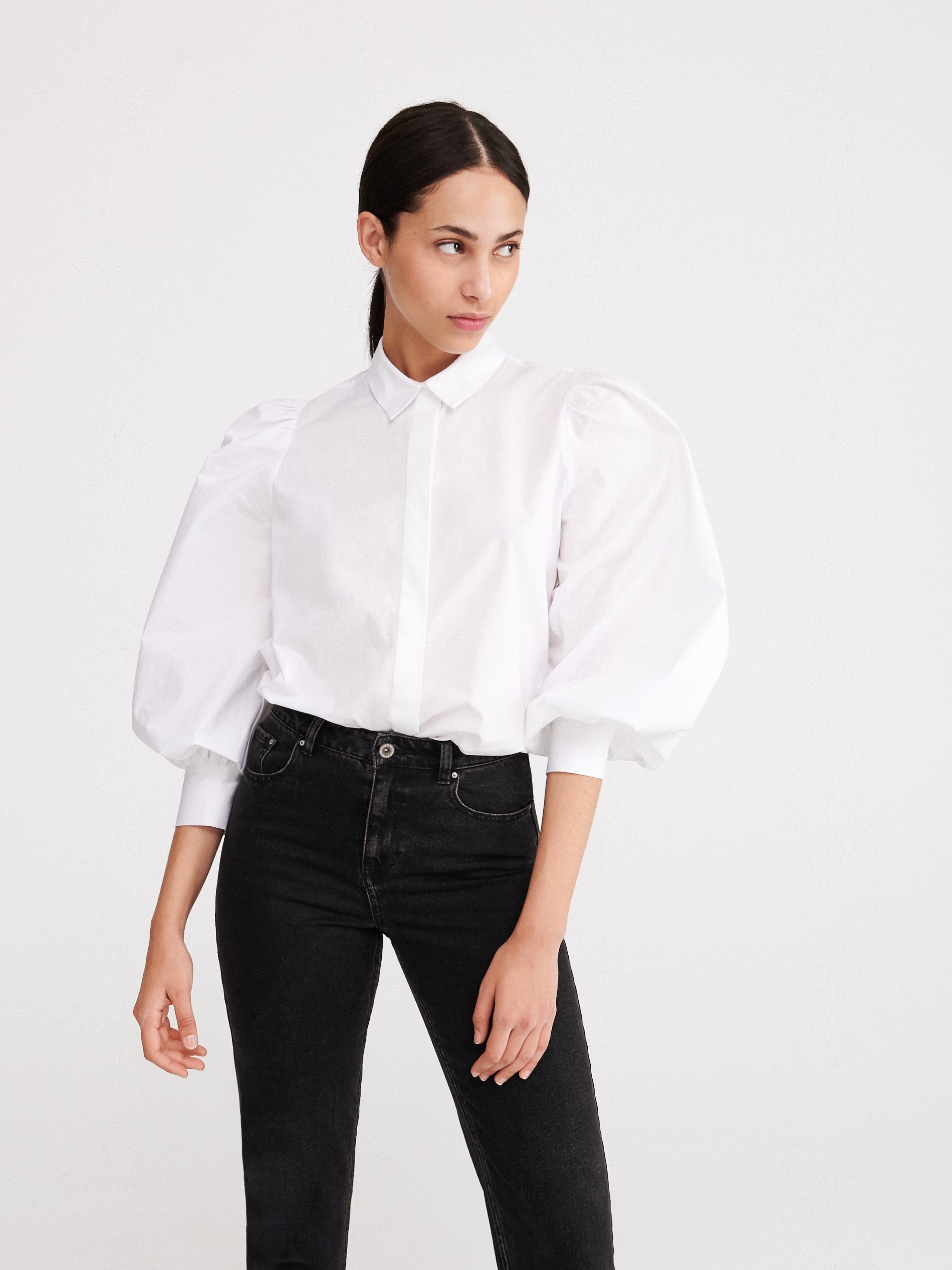Wyprzedaże zimowe 2019: Zara, H&M, Reserved