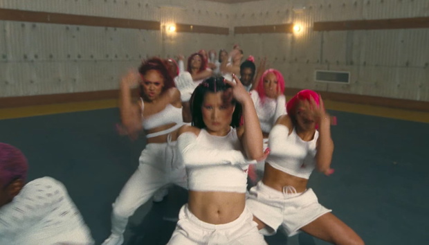 yummy-dance-justina-biebera-w-wykonaniu-parris-goebel-i-sorry-girls9-1b1ebaf