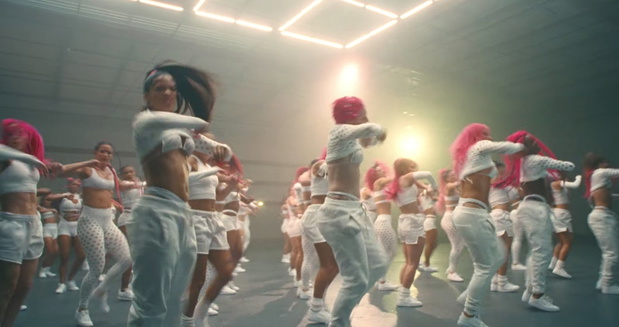 yummy-dance-justina-biebera-w-wykonaniu-parris-goebel-i-sorry-girls2-6686e41